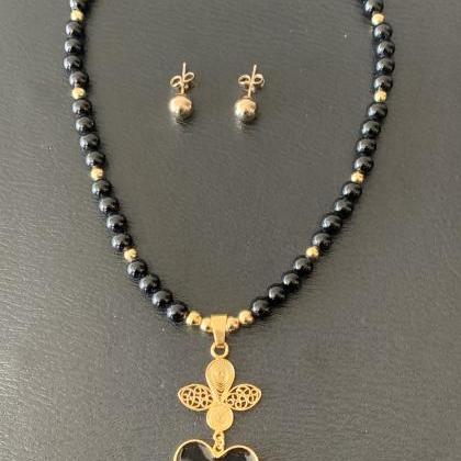 Handmade Onyx Necklace 24k Gold Plated (stud..