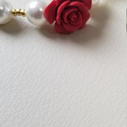 Beautiful Pearl And Rose Necklace And Earrings